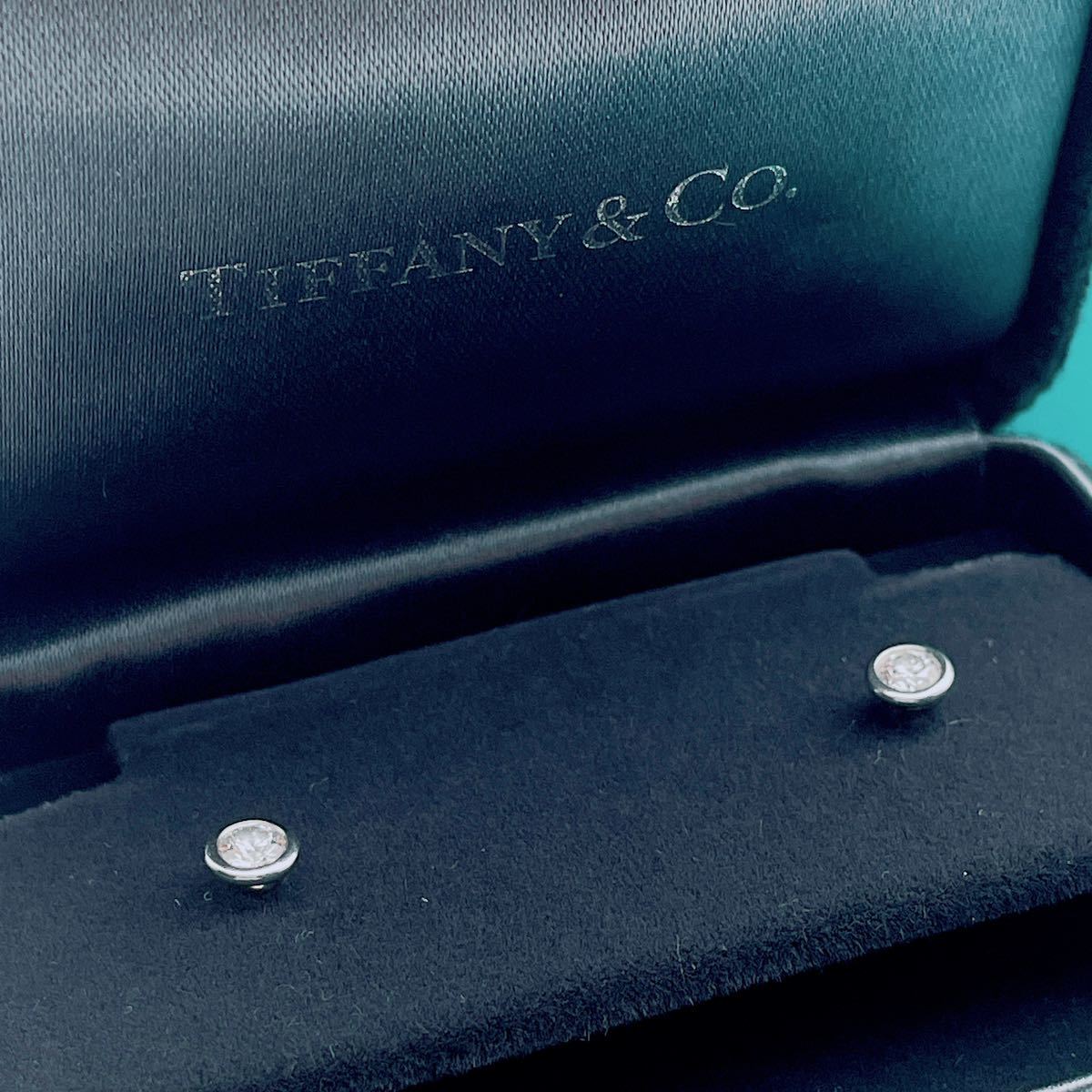 【極美品】Tiffany & Co. ピアス　バイザヤード　ダイヤ　pt950_画像3