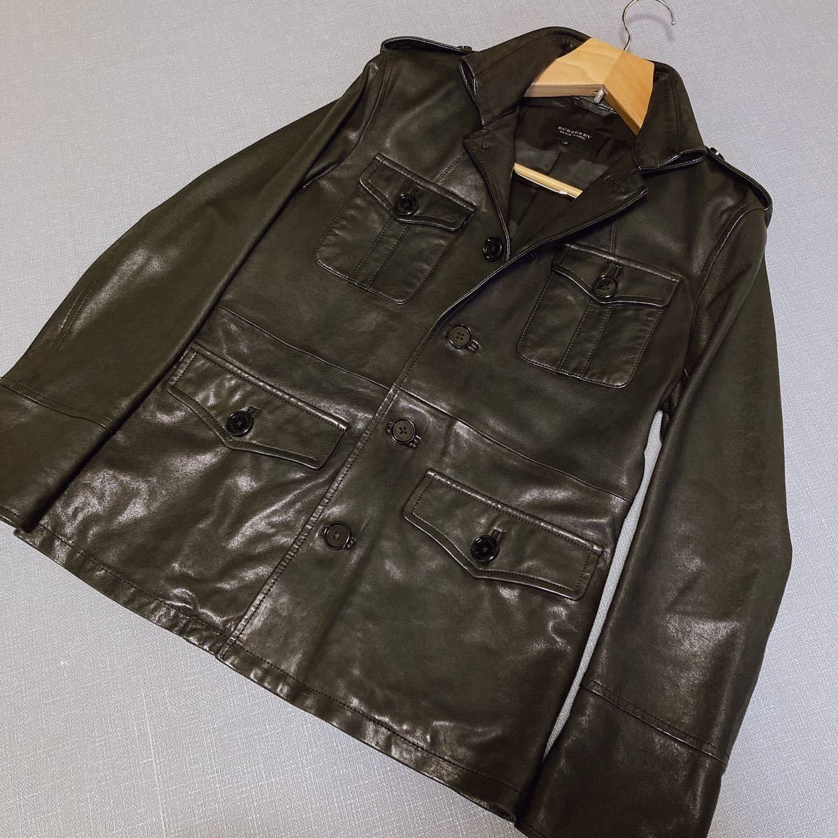 美品 バーバリーブラックレーベル BURBERRY レザージャケット M-65 フィールドジャケット 羊革 ラムレザー M 黒 メンズ 1円_画像1