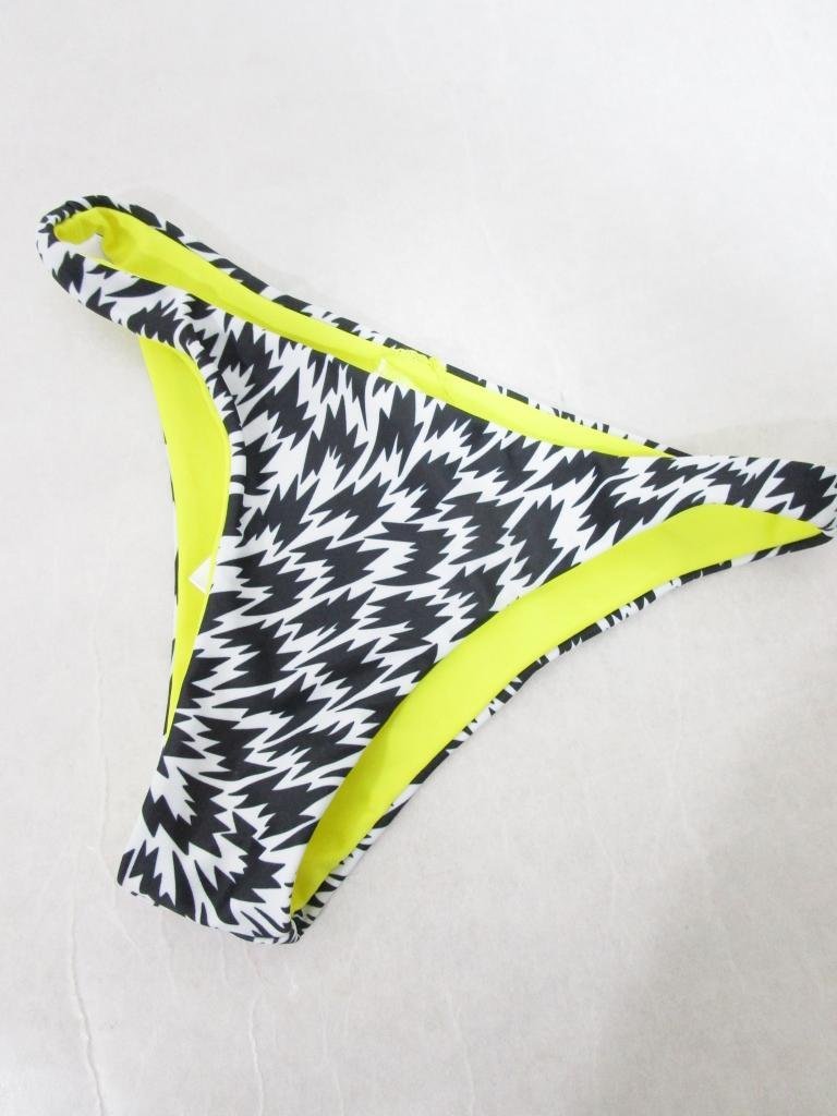 [ including carriage ][ new goods ]ROXY Roxy swimsuit swim wear bikini S size yellow yellow | white white × black black group reversible /n955287