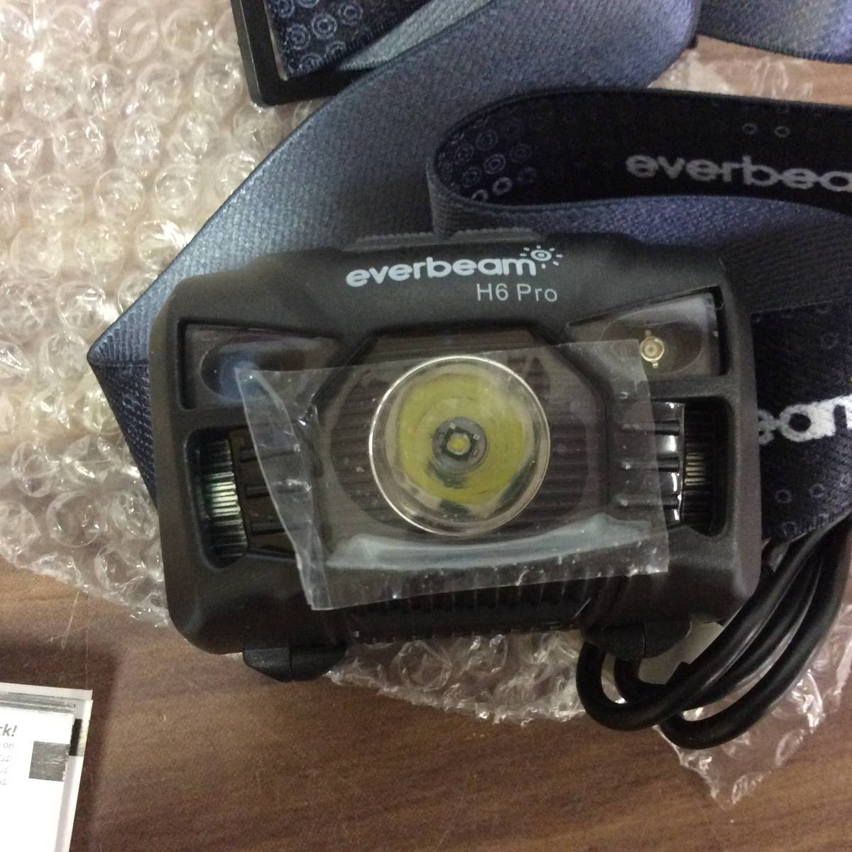 【RH-7556】未使用に近い 展示品 EVERBEAM H6 Pro 充電式ヘッドライト LED 650ルーメン 釣り 防水 アウトドア_画像2