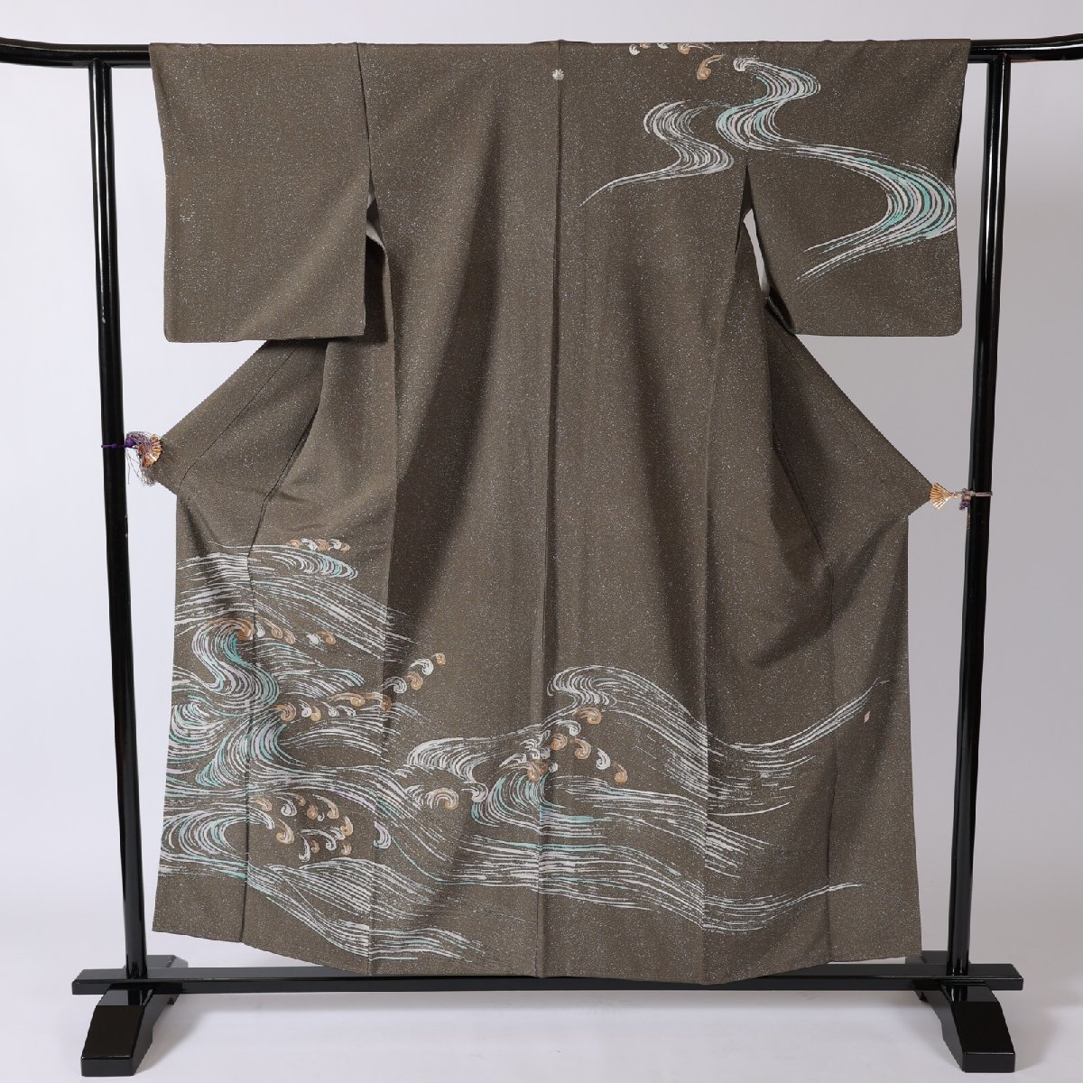 訪問着　京友禅　タタキ　モスグリーン　ゴールド　白　ブルーグレー　波紋集　縫い紋揚羽の蝶　作家者　V24