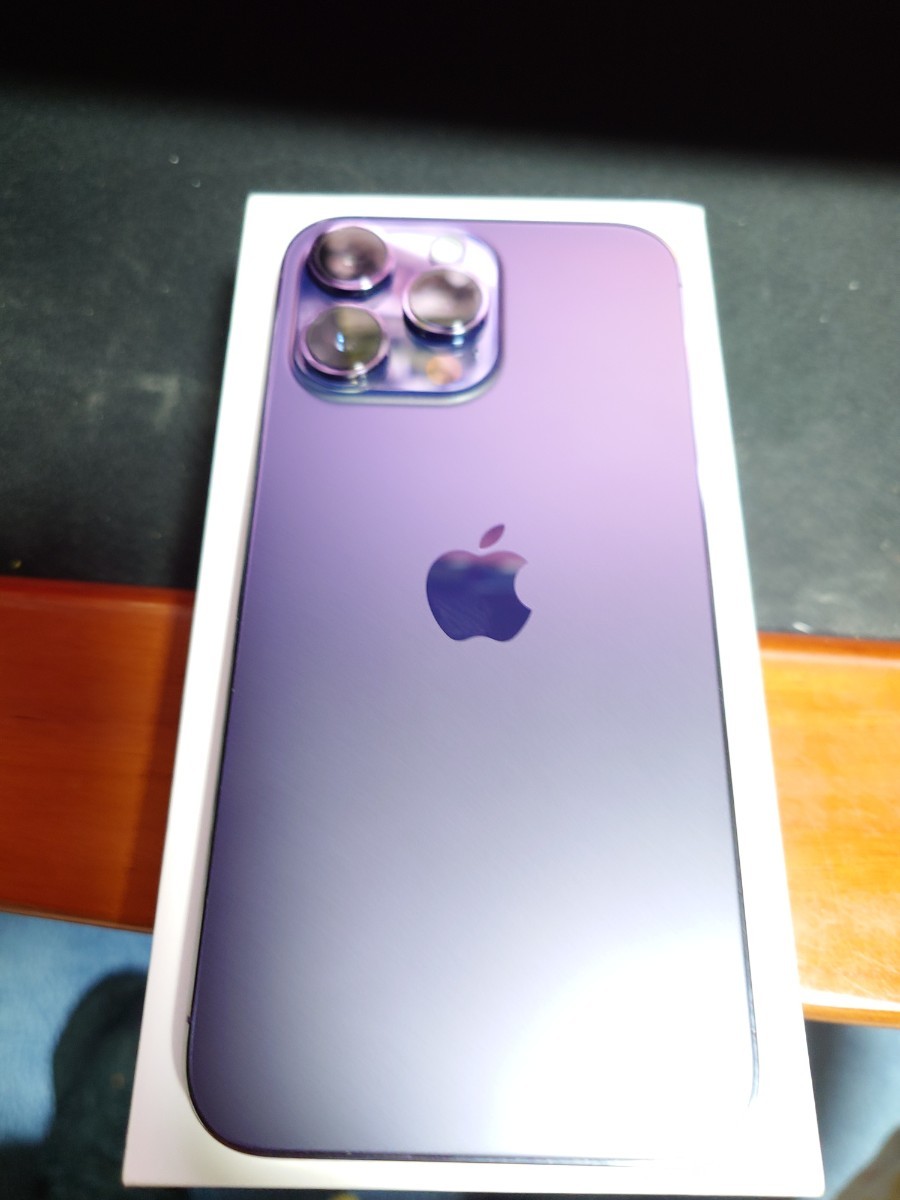 美品　シムフリー　iPhone14 pro max　1tb 限定保証有　バッテリー98％　ディープパープル_画像2