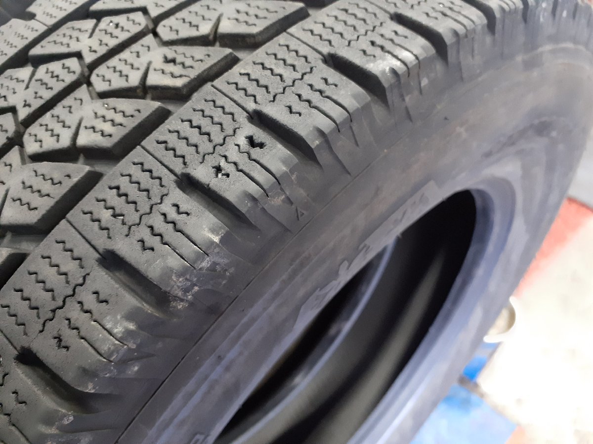 パF2886■215/70R17.5 118/116L LT　6本価格　BRIDGESTONE BLIZZAK W979　送料無料 冬 ’18年 地山 キャンター エルフ デュトロ 積載車_画像6