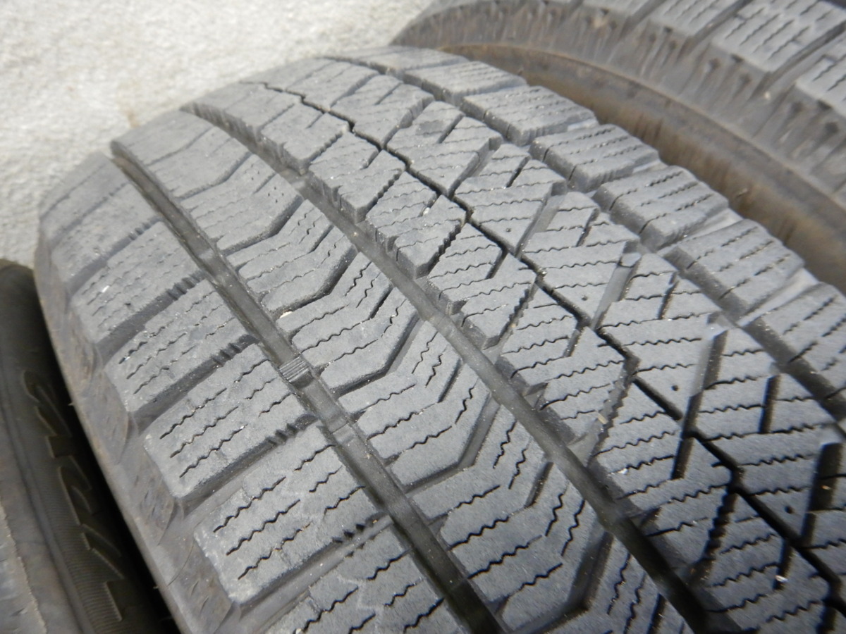 CT3137■185/60R15 BRIDGESTONE BLIZZAK VRX2 17年製 4本■条件付き 送料無料■激安 8分山 フィット シャトル ヴィッツ_画像3