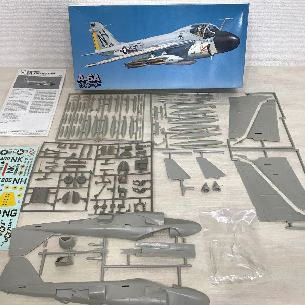 【未組立】A-6A イントルーダー　1/48 プラモデル 【ジャンク品】_画像1