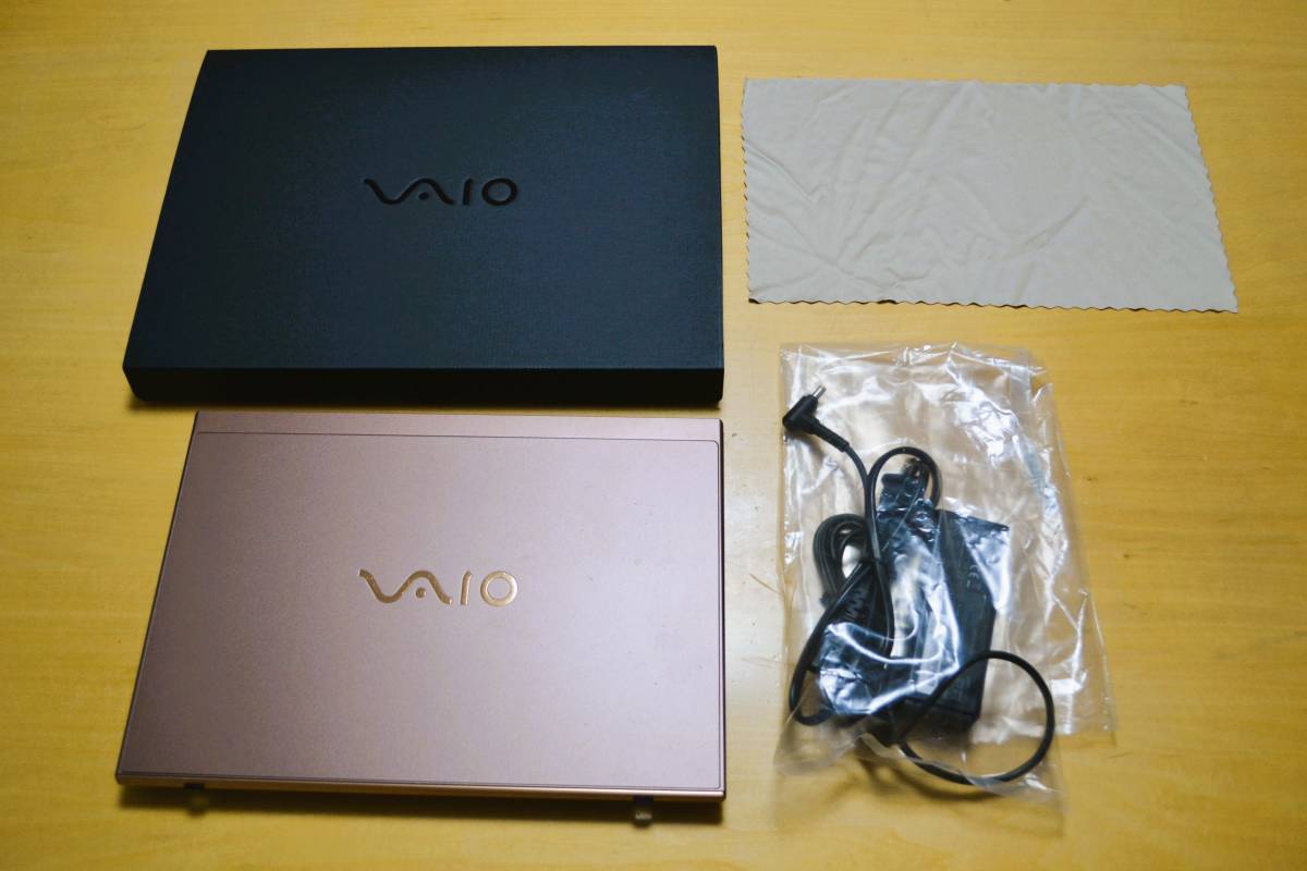 美品☆VAIO SX12 VJS122C11N 12.5型 Win11/i5-10210U/8.0GB/SSD:256GB ケース付き_画像6