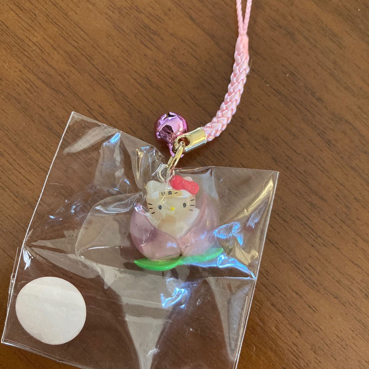 新品・貴重】ハローキティ キティ ご当地根付け 根付 桃太郎 新品・貴重】ハローキティ キティ ご当地根付け 根付 桃太郎
