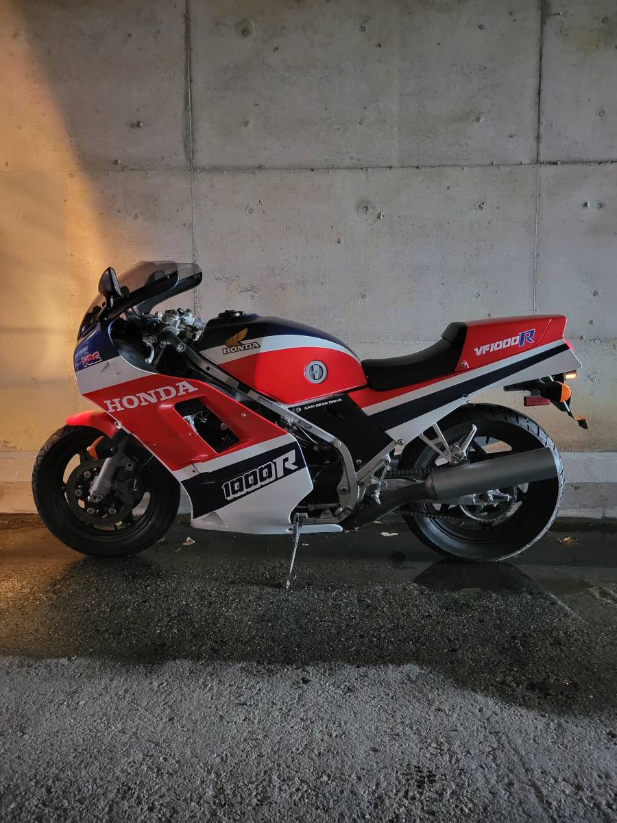 新春セール HONDA VF1000R 1986 希少モデル　輸入新規　実働　ホモロゲーション　レーサー　CB VFR RVF rc_画像10