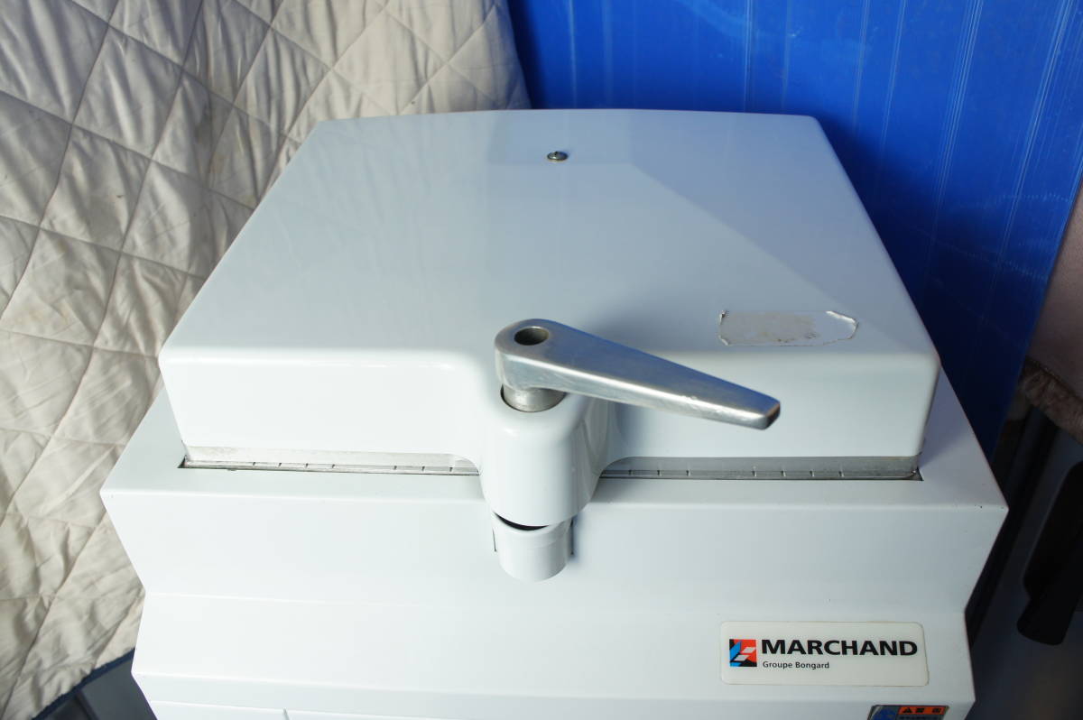 40000円 ☆直接引取り大歓迎☆ パン屋 オートデバイダ― BONGARD 40000円 ☆直接引取り大歓迎☆ パン屋 オートデバイダ― BONGARD
