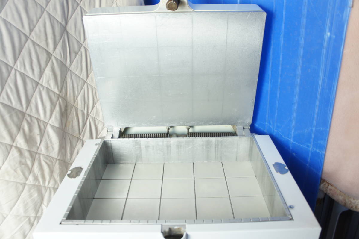 40000円 ☆直接引取り大歓迎☆ パン屋 オートデバイダ― BONGARD 40000円 ☆直接引取り大歓迎☆ パン屋 オートデバイダ― BONGARD