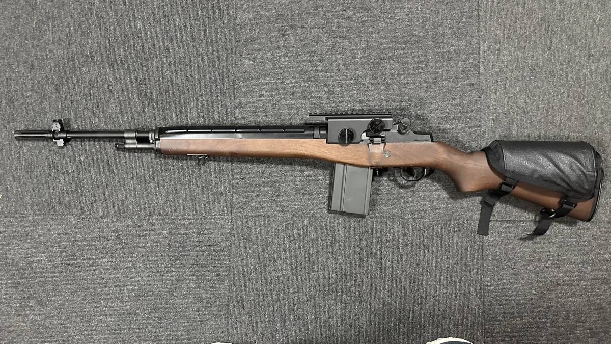 ほぼ未使用 美品 木製ストック チークパッド スコープマウント付き 東京マルイ M14 電動ガン / キーワード サバゲー 木スト リアルウッド_画像4