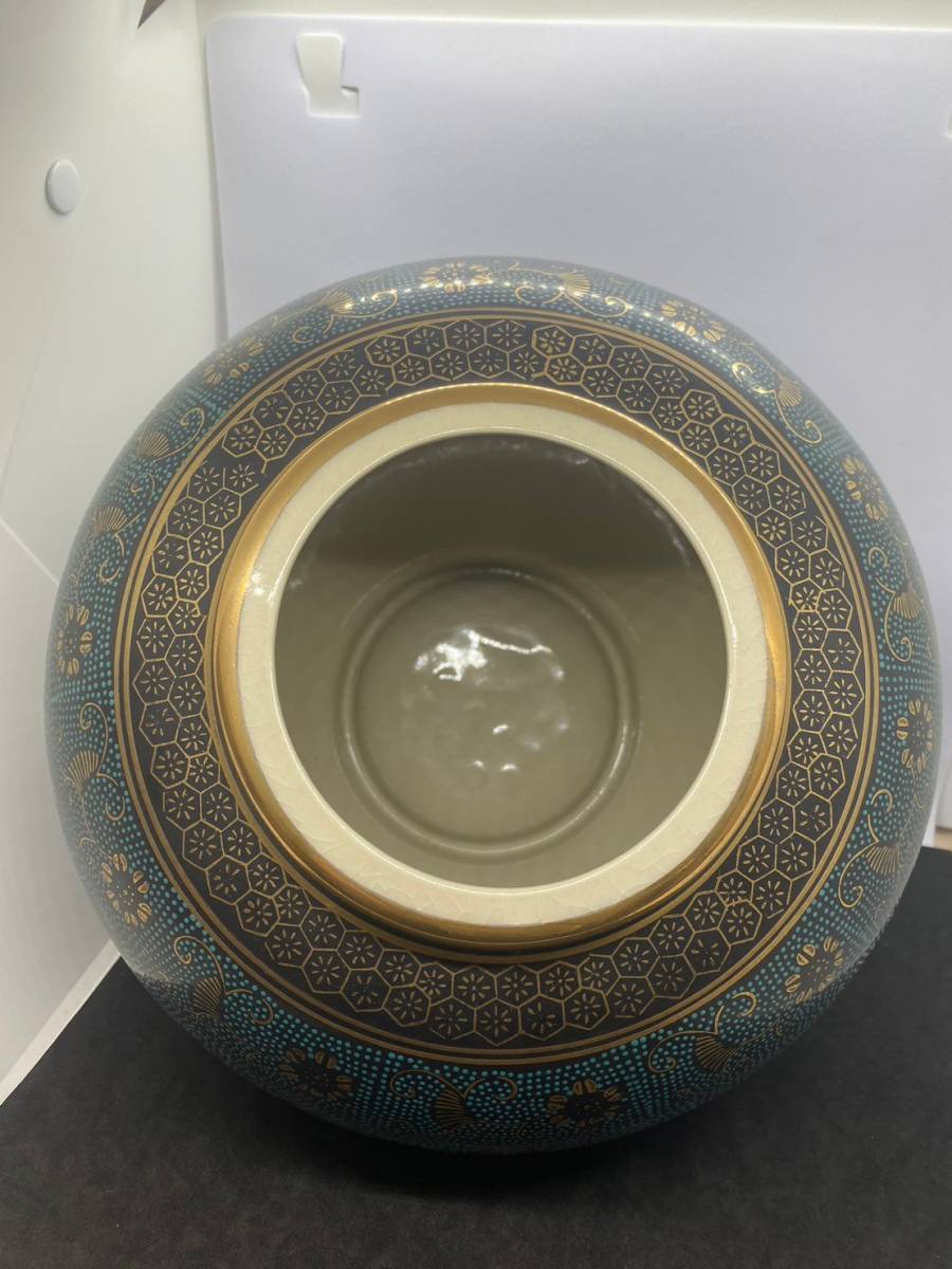 MS-1886-2 九谷焼 雄岳作 青粒鉄仙 花瓶 花文 花器 花入 壷 花生 華道具　_画像5