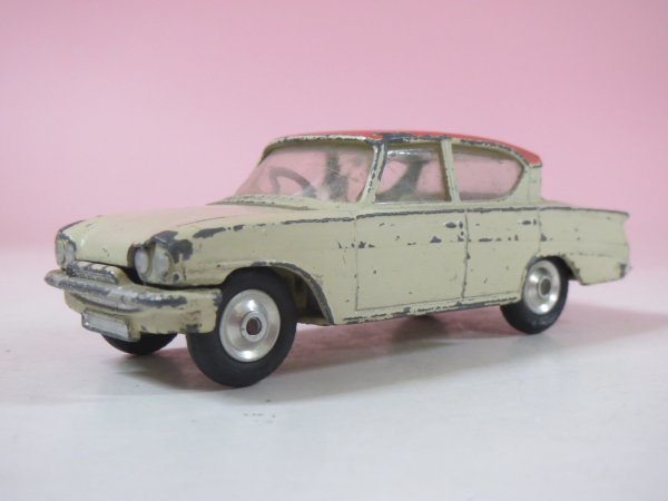 66322# Corgi 234 Ford navy blue monkey FORD CONSUL CLASSIC