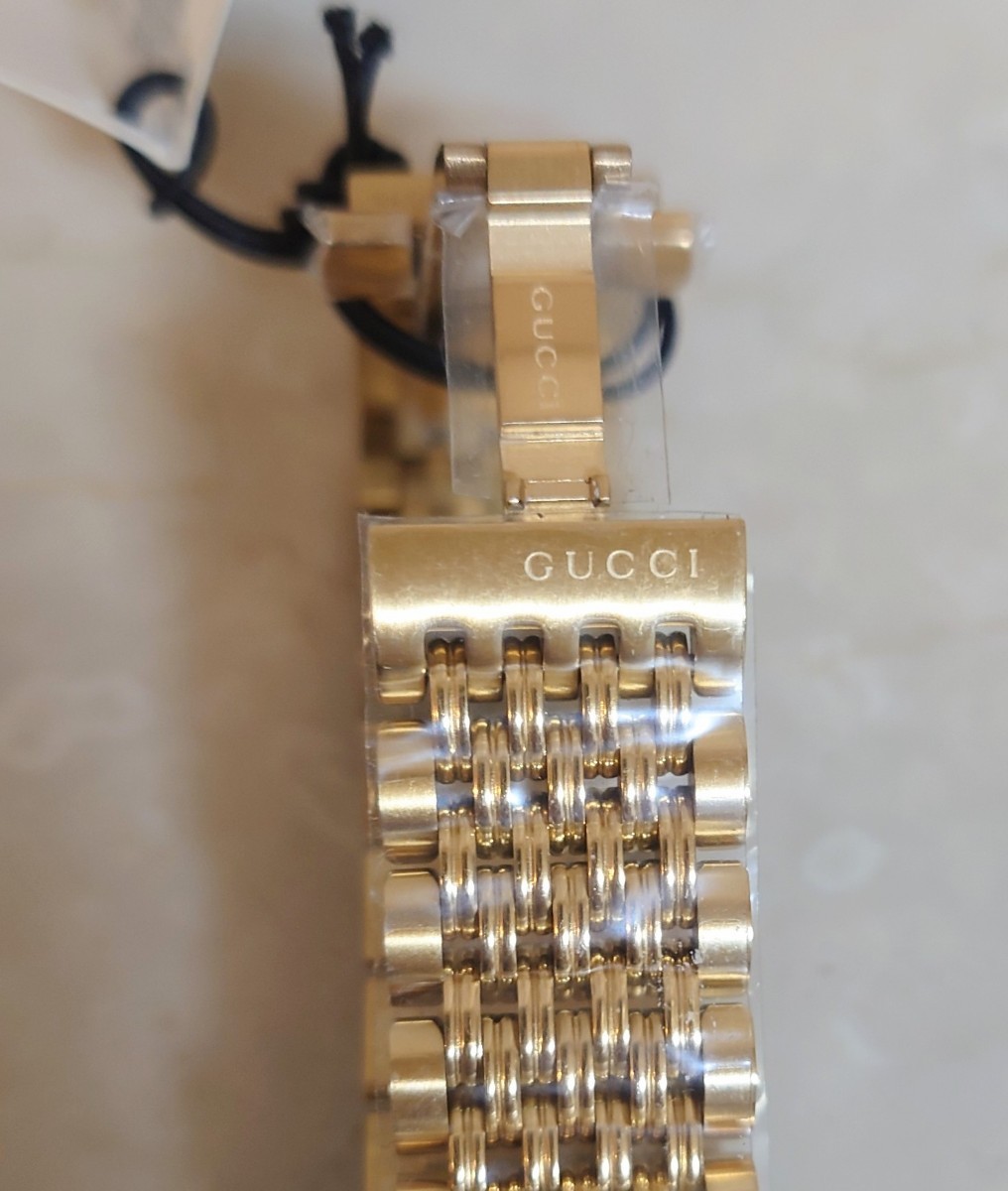新品未使用 gucci グッチ Gタイムレス 腕時計 Bee ゴールド 新品未使用 gucci グッチ Gタイムレス 腕時計 Bee ゴールド