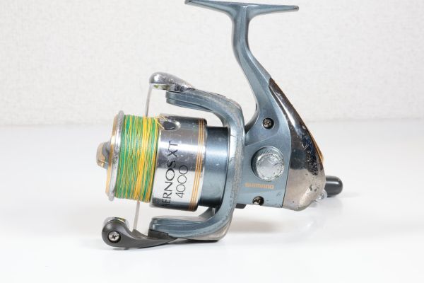 wg20f05◆Shimano シマノ◆SAERNOS XT 4000 エアノスXT スピニングリール★キズ有りなのでお安く出します_画像1