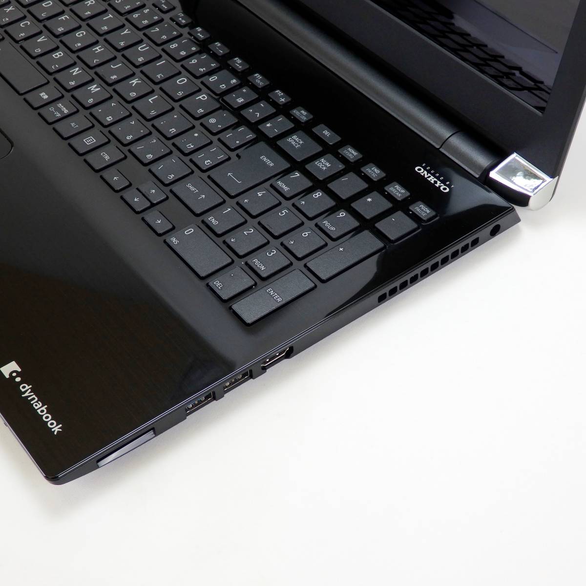 【美品】dynabook T55/B★新品SSD512GB/Core i3-6100U/8GBメモリ/15.6型/フルHD/WLAN/Blu-ray/Webカメラ/USB3.0/SD/Win11/Office H＆B2019_画像4