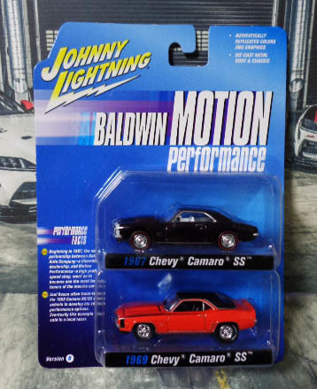 JOHNNY LIGHTNING BALDWIN MOTION 1967 & 1969 Chevy Camaro SS ボールドウィン モーション シボレーカマロ　説明文・写真ご参照 ///(047)_画像1