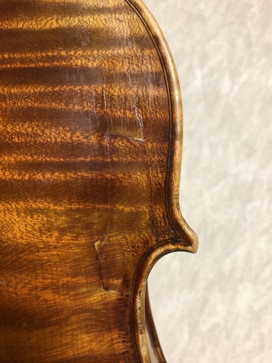 初春！ストラディヴァリウスラベル7/8(3/4)サイズバイオリン　ドイツ製約100年前製作_修復跡あり。演奏に支障なし。