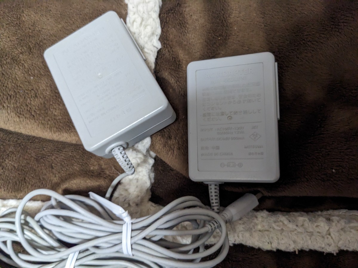 2個　3DS ACアダプター WAP-002 充電器 純正品 ニンテンドー ★_画像1