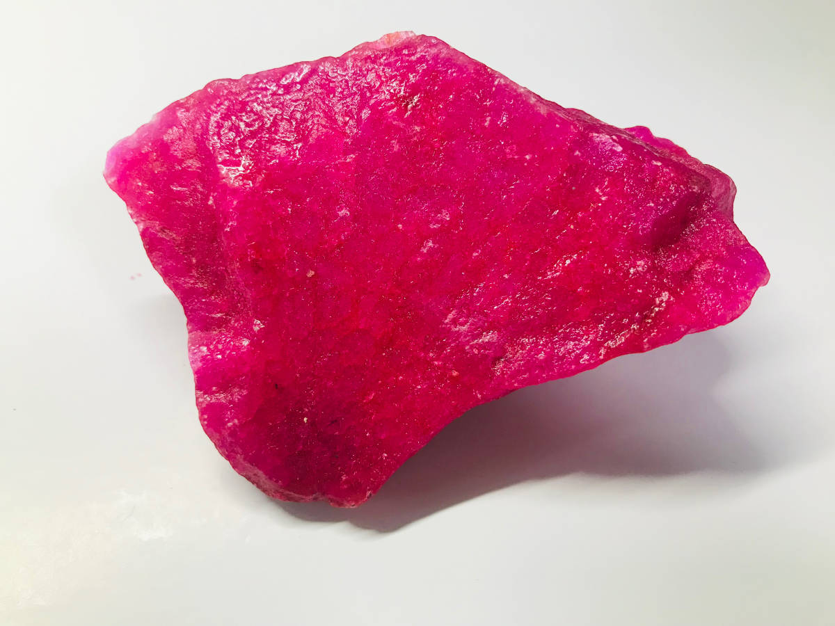 【大地のパワー絶大】天然ルビーコランダム 原石 1378.60Ct Ruby 天然石 パワーストーン 鑑別書付き ソーティング Corundum 宝石 鑑賞石_画像5