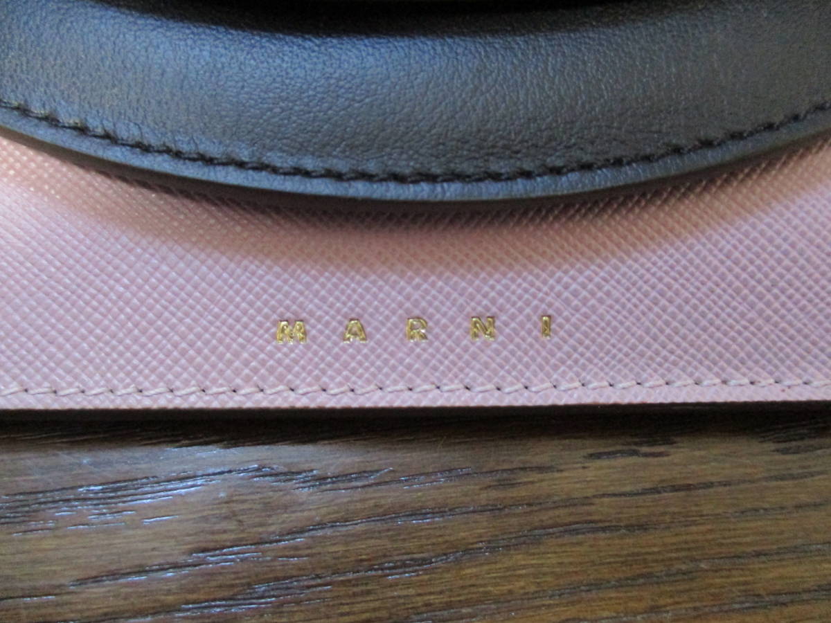 *MARNI/ Marni * unused VITELLO SAFFIANO LAW-WALLET shoulder wallet long wallet AZALEA+BLACKsafia-no car fs gold made 