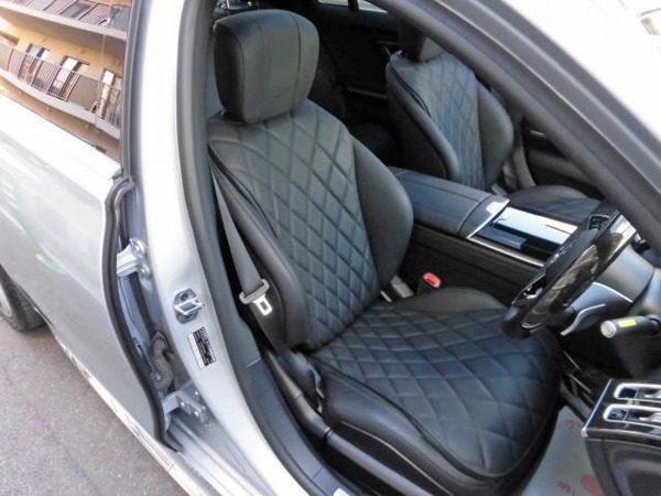 Sクラス S500 4マチック AMGライン (ISG搭載モデル) 4WD ベーシックP 3Dコクピット ワンオーナー_質感の高いブラックレザースポーツシート！