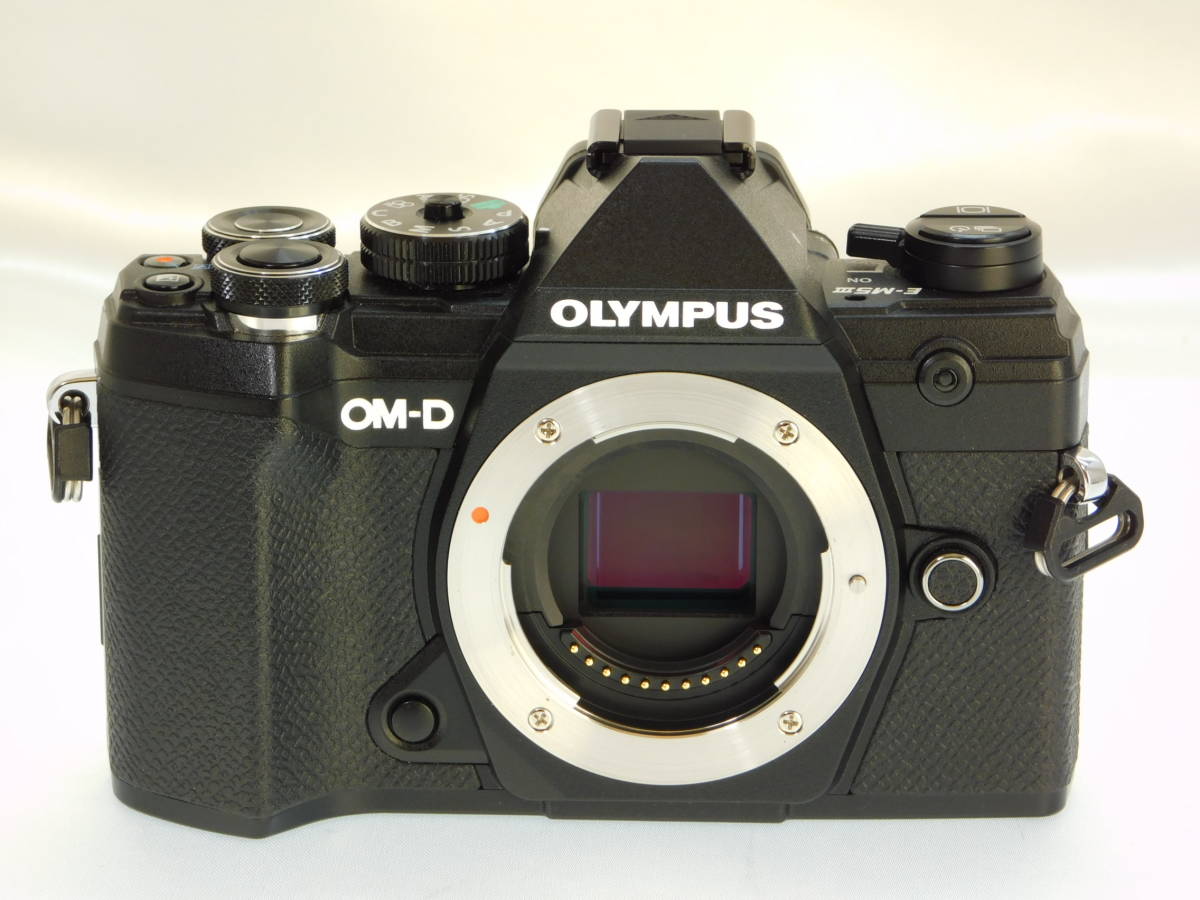 □新品級□ OLYMPUS オリンパスOM-D E-M5 Mark III ボディ □新品級□ OLYMPUS オリンパスOM-D E-M5 Mark III ボディ