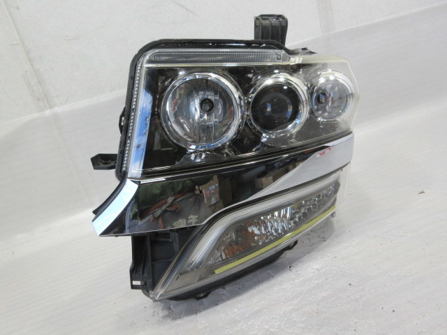 ホンダ　N BOX　カスタム　JF1/JF2　前期　純正　青LED　HID　左ヘッドライト_画像1