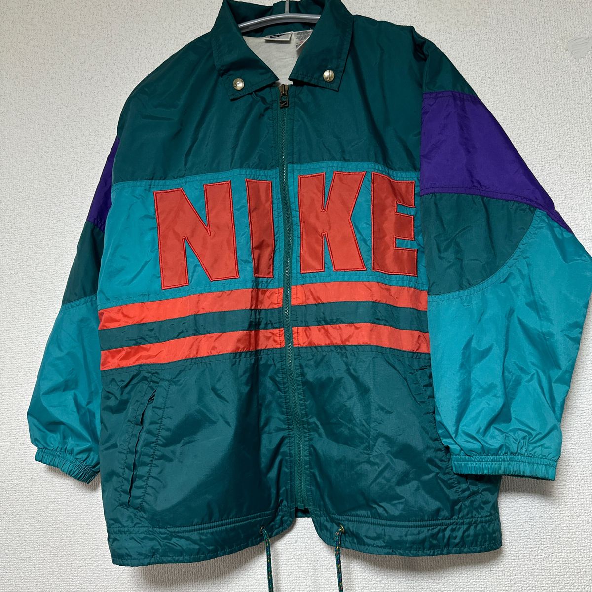 90s  Mサイズ デカロゴ ナイキ NIKE 古着  ナイロンジャケット ジャケット ブルゾン ナイロン ウインドブレーカー