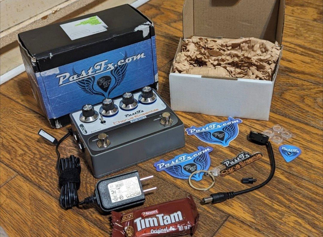 新同品 使用可能ACアダプター付 最高峰 BOSS CE-1クローン 新同品 使用可能ACアダプター付 最高峰 BOSS CE-1クローン