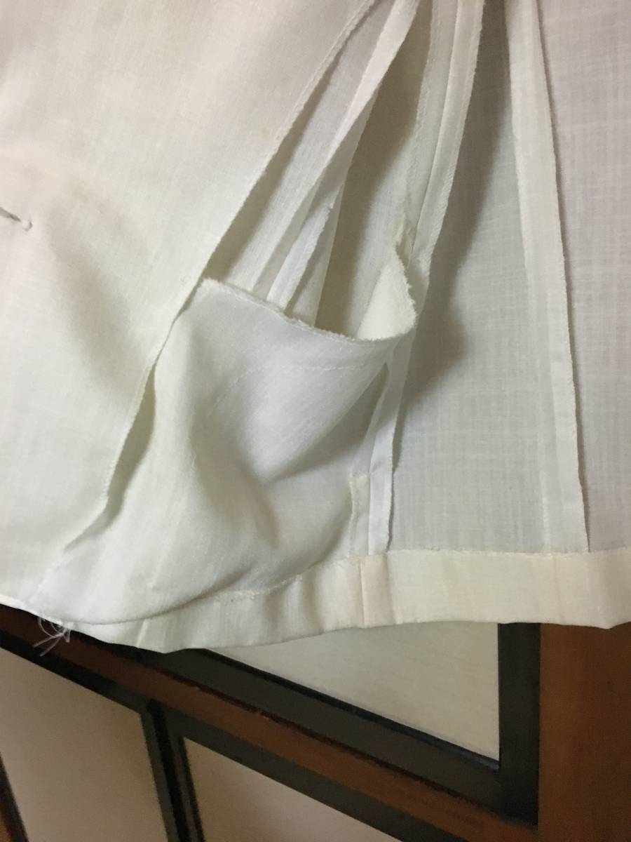  подержанный товар  , ... пиджак  ,  белый  ,  размер  13R
