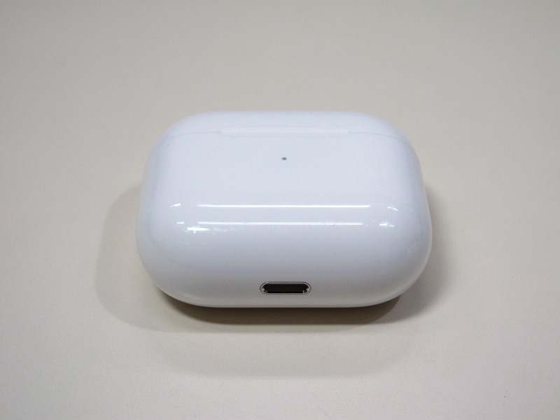 Apple純正 AirPods (第3世代 Lightning 充電ケース) A2897 MPNY3J/A エアーポッズ 充電ケースのみの出品です。_画像9