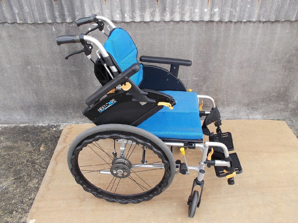 TS-23-1205-01　 車椅子 　自走式 ネクストコア アジャスト NEXT-51B 松永製作所　座幅42cm（座面汚れあり）_画像5