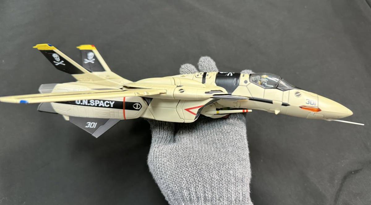 【送料無料】やまと 1/60 マクロスゼロ 完全変形 VF-0S ロイ・フォッカー機YAMATO _画像4