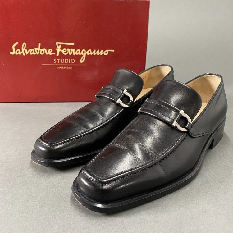 ◯ L9 Salvatore Ferragamo サルヴァトーレ フェラガモ NOTICE ガンチーニ ローファー 6 ブラック レザー ビジネス フォーマル イタリア製_画像1