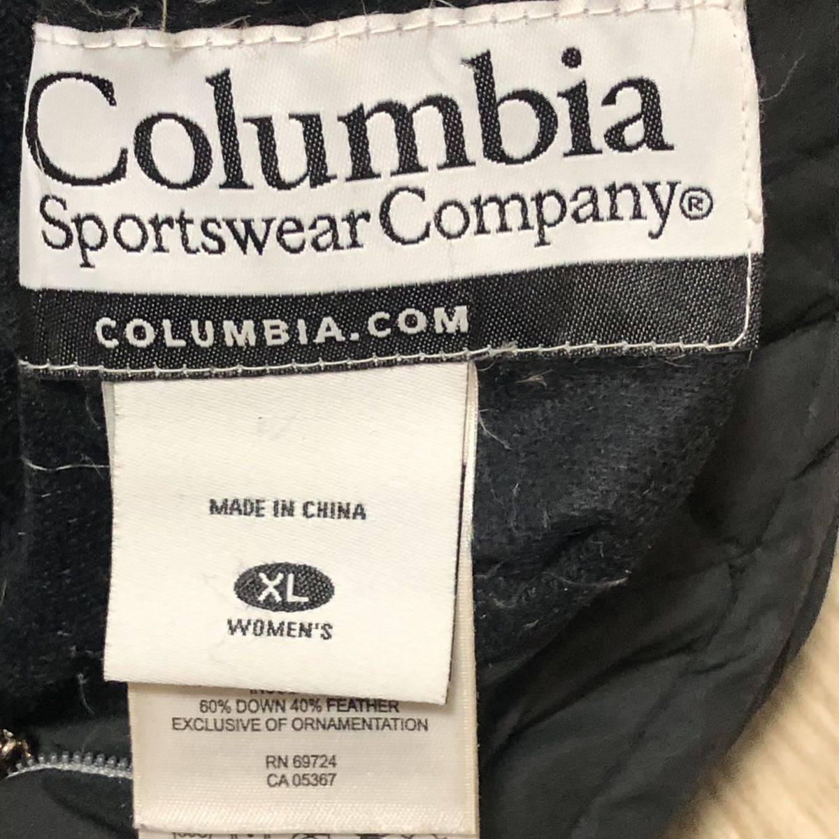 【送料無料】Columbiaリバーシブルダウンジャケット黒グレー　レディースXLサイズ　コロンビアアウトドア登山アウター