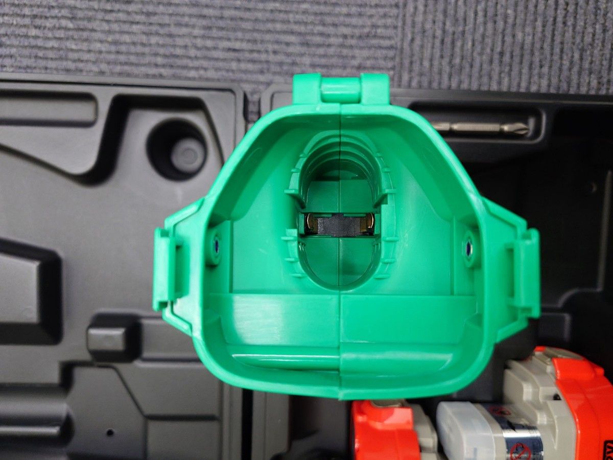 マキタ(Makita) 充電式インパクトドライバ 12V バッテリー2個 マキタ(Makita) 充電式インパクトドライバ 12V バッテリー2個