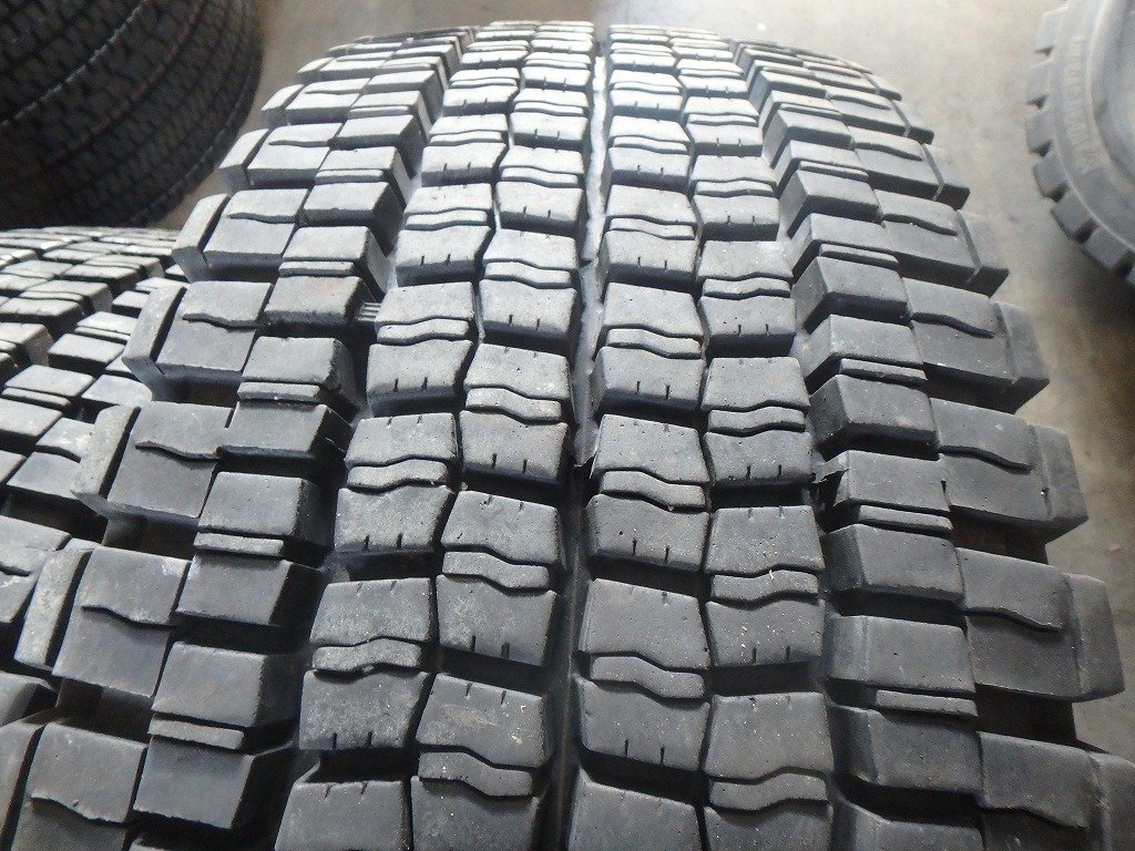 C75 送料無料【265/70R19.5 140/138】ダンロップ SP001 スタッドレス 2本 2021年製 約7.5分山_画像5