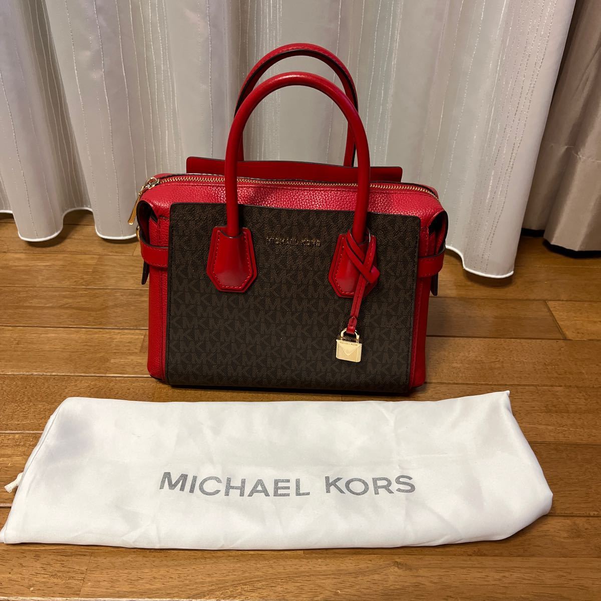 MICHAEL KORS マイケルコース　ハンドバッグ 近鉄百貨店で購入　送料込み　使用感あり