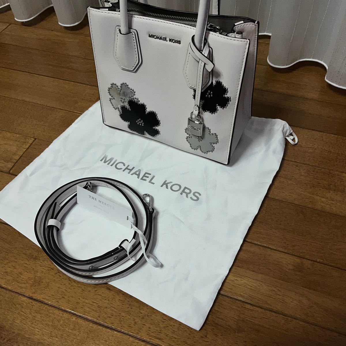 MICHAEL KORS マイケル コース ハンドバッグ ショルダーバッグ レザー 白　ほぼ使用しません。　送料込み_画像10