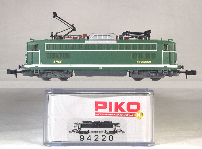 PIKO #94220 ＳＮＣＦ（フランス国鉄） ＢＢ２５５００型複電源電気機関車 （マリーングリーン）