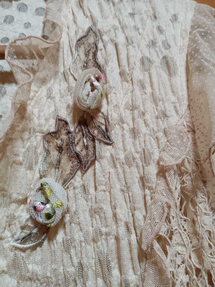  trying on only beautiful goods! long height gilet total race easy front opening wonderful spring appear flower decoration beads .... beige color 