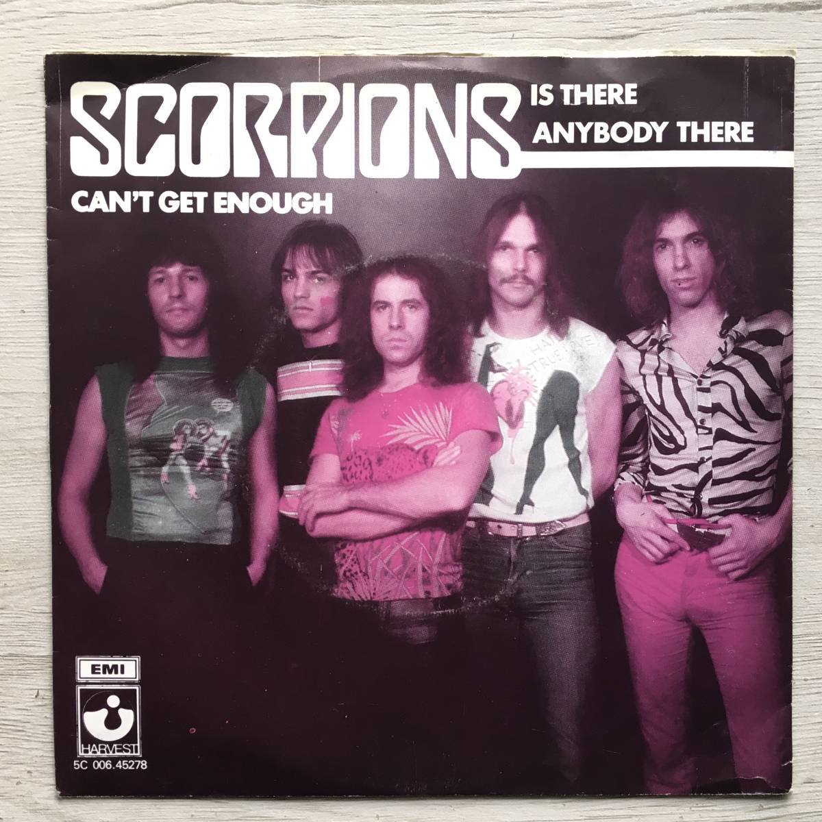 SCORPIONS IS THERE ANYBODY THERE オランダ盤_画像2