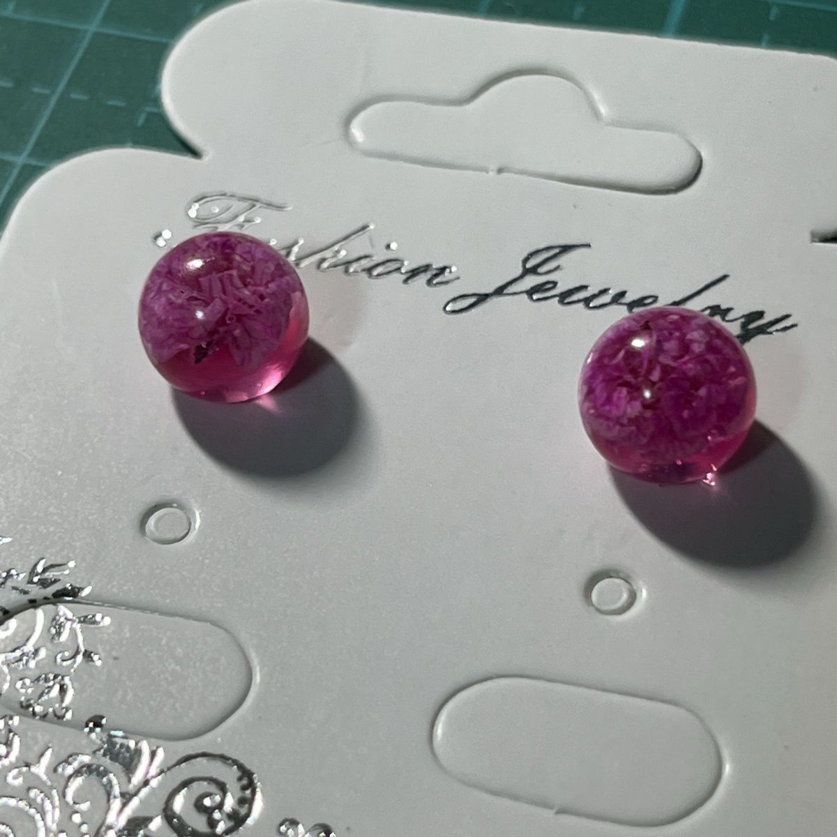 ハンドメイド＊ピアス＊ノンホールピアス＊かすみ草ピンク