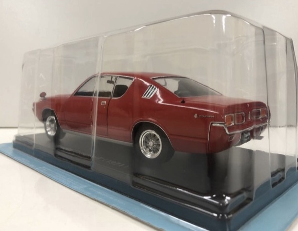 アシェット 1/24 トヨタ クラウン HT 1971年型の画像4