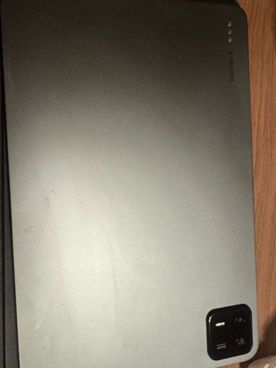Xiaomi Pad 6 Pro８/256GB 純正キーボードケース付き