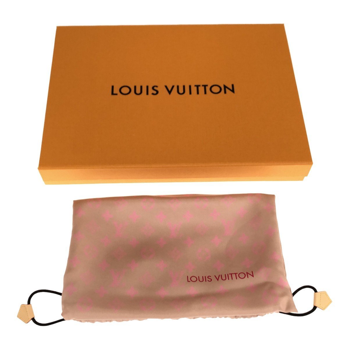 LOUIS VUITTON ルイヴィトン シルク ウール モノグラム 大判 ピンク系 ストール R97644 ショール マフラー アパレル_画像4