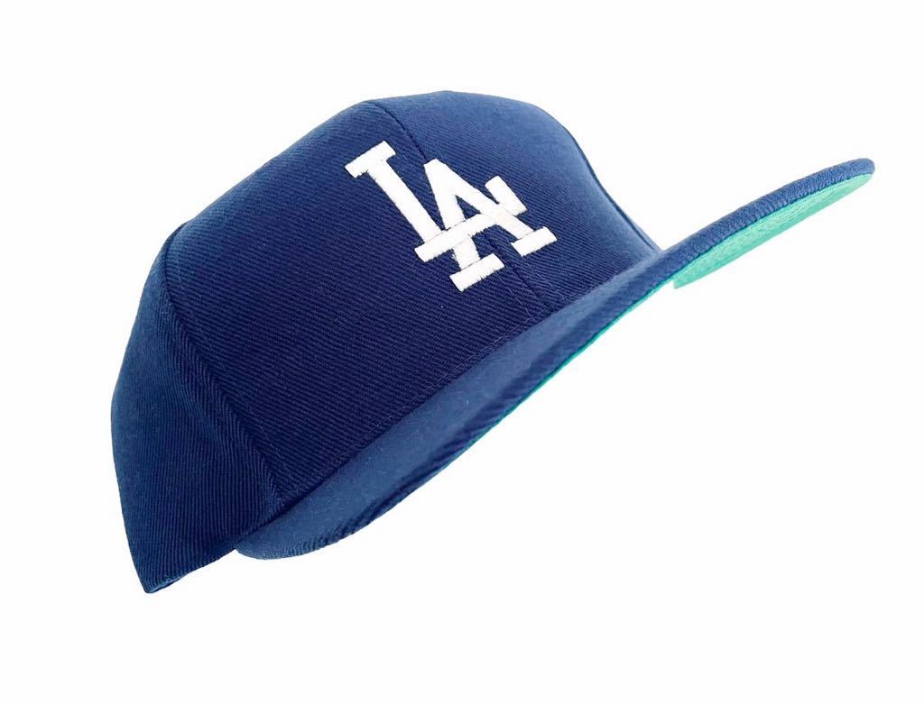 デッド!! 希少!! 90s MLB LA Dodgers VINTAGE CAP ロサンゼルス ドジャース キャップ ツバ裏グリーン size FREE VINTAGE_画像3