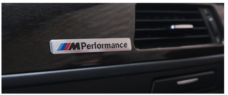 NEW BMW M パフォーマンス　アルミエンブレム　シルバー　M1 M2 M3 M4 M5_シルバー1枚です！