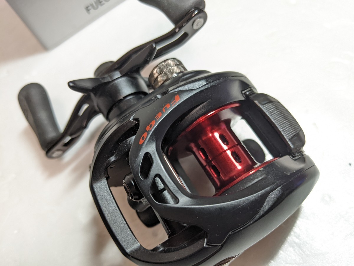 美品 ダイワ / フエゴ CT100HS ベイトリール ビッグベイト用 美品 ダイワ / フエゴ CT100HS ベイトリール ビッグベイト用